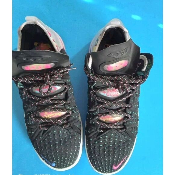 Size 7.5‎ - Nike LeBron 18 James Gang